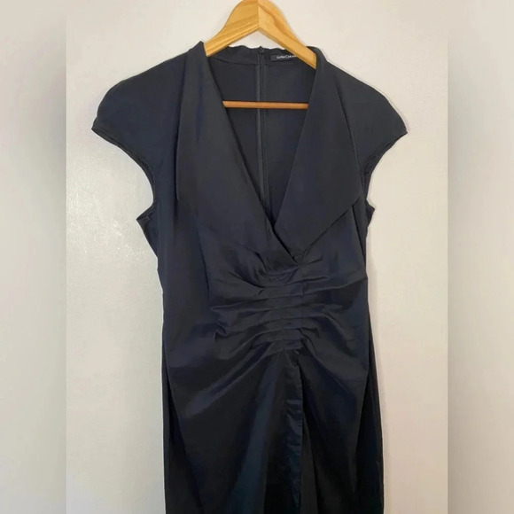 Luisa Cerano Ruched Black Short Sleeve Cocktail Midi Dress - Picture 4 of 8